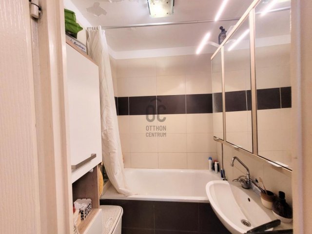 Eladó panellakás, Budapesten, XV. kerületben 79.9 M Ft, 3 szobás