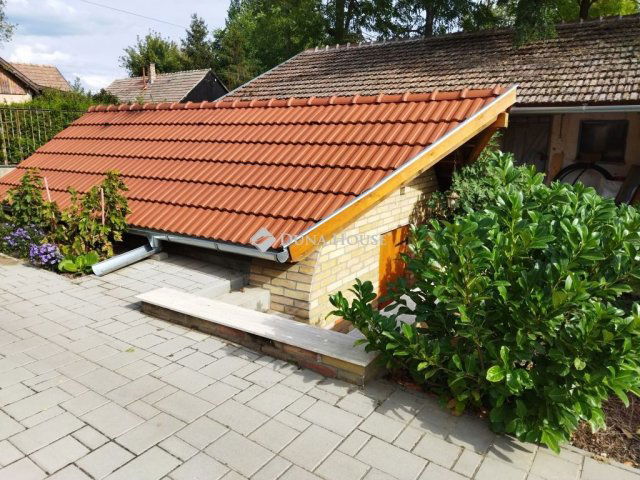 Eladó mezogazdasagi ingatlan, Nagykátán 180 M Ft