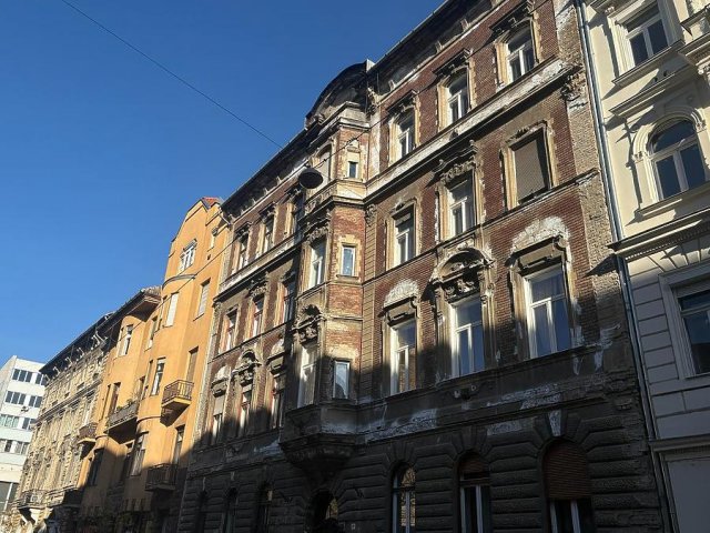 Eladó ipari ingatlan, VI. kerületben, Vörösmarty utcában