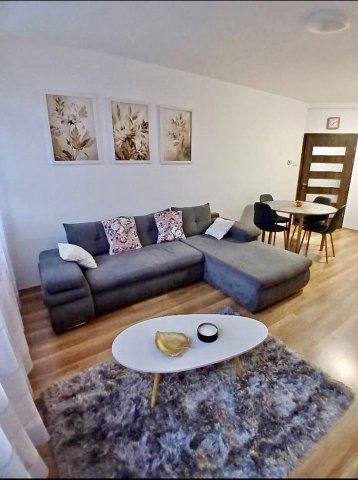 Eladó téglalakás, Nyíregyházán 49.9 M Ft, 2+1 szobás