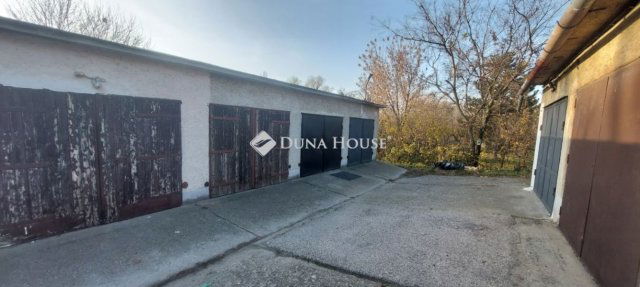 Eladó garázs, Tatabányán 7.6 M Ft / költözzbe.hu