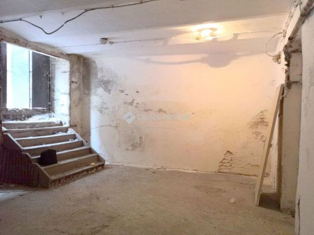 Eladó üzlethelyiség, Budapesten, VIII. kerületben 49.9 M Ft