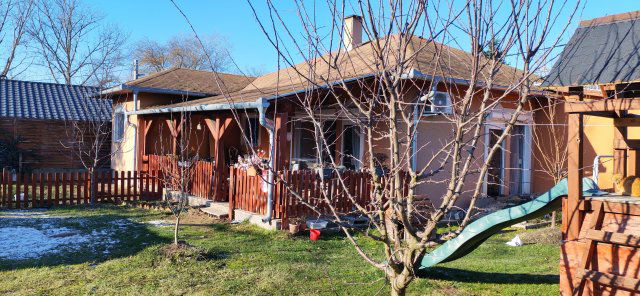 Eladó családi ház, Ráckevén 95.9 M Ft, 1+2 szobás