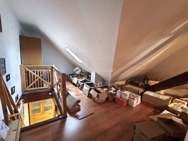 Eladó családi ház, Budapesten, X. kerületben 79.9 M Ft, 3 szobás