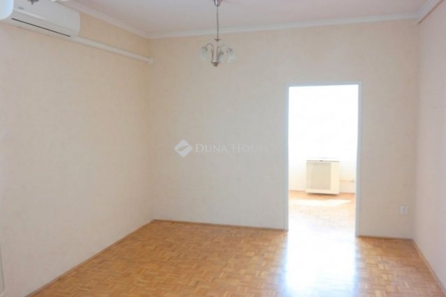 Eladó téglalakás, Budapesten, XX. kerületben 60 M Ft, 3 szobás