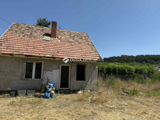 Eladó családi ház, Piliscsabán 19.9 M Ft, 3 szobás