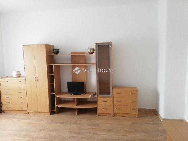 Eladó téglalakás, Miskolcon 26.9 M Ft, 1 szobás