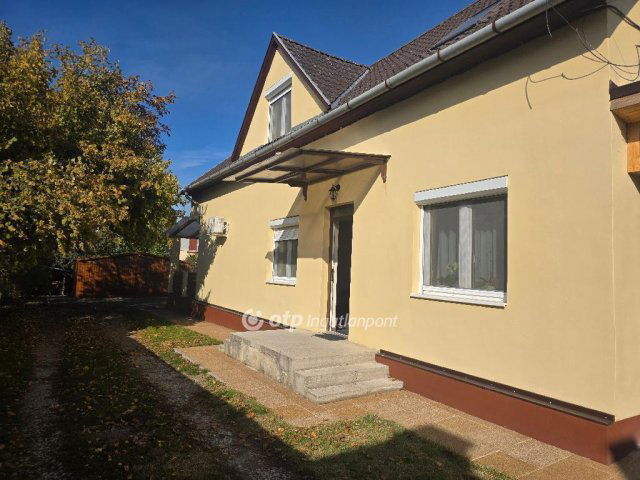 Eladó ikerház, Hajdúszoboszlón 82.9 M Ft, 2 szobás