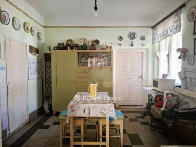 Eladó családi ház, Biharkeresztesen 25 M Ft, 2+1 szobás