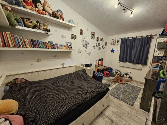 Eladó családi ház, Szigetmonostorban 68.9 M Ft, 3 szobás