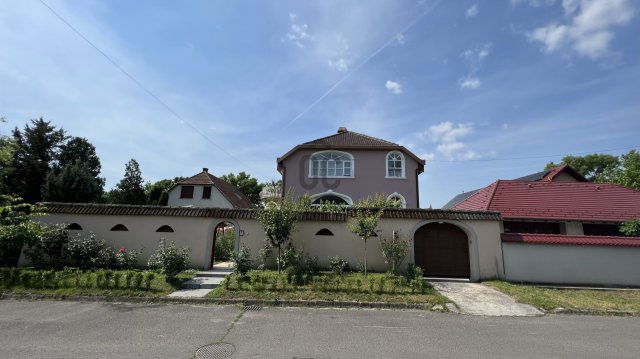 Eladó családi ház, Nagykőrösön 83.99 M Ft, 4 szobás