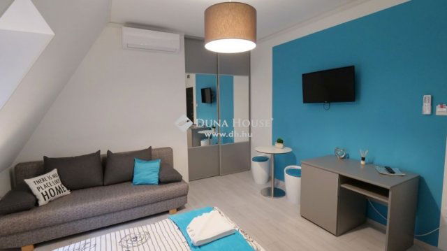 Eladó családi ház, Balatonfüreden 649.9 M Ft, 14+2 szobás