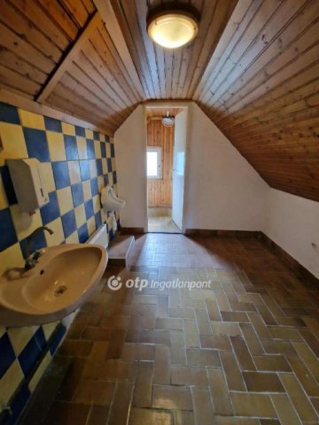 Eladó családi ház, Miskolcon 36.9 M Ft, 4 szobás