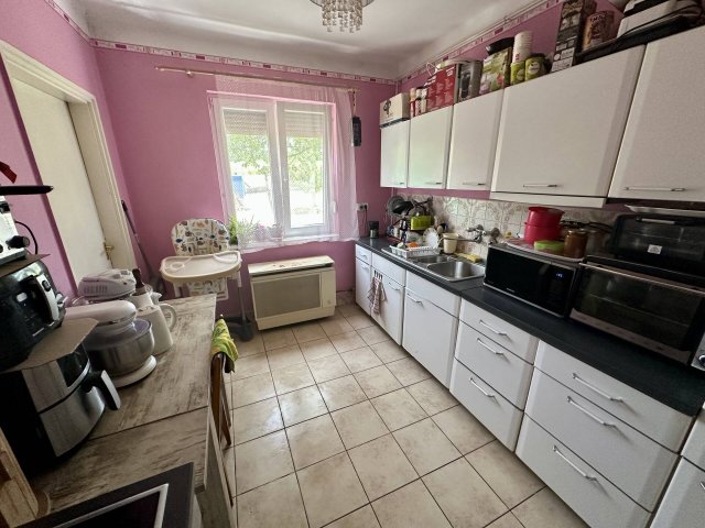 Eladó családi ház, Somogyzsitfán 29.5 M Ft, 3 szobás