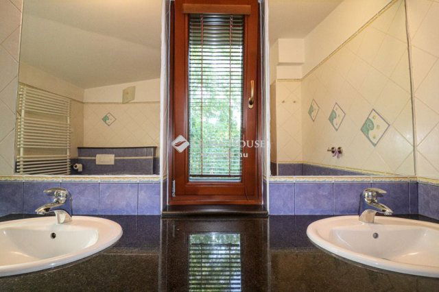 Eladó családi ház, Budapesten, III. kerületben 249 M Ft