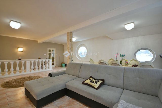 Eladó családi ház, Budapesten, XVI. kerületben 280 M Ft