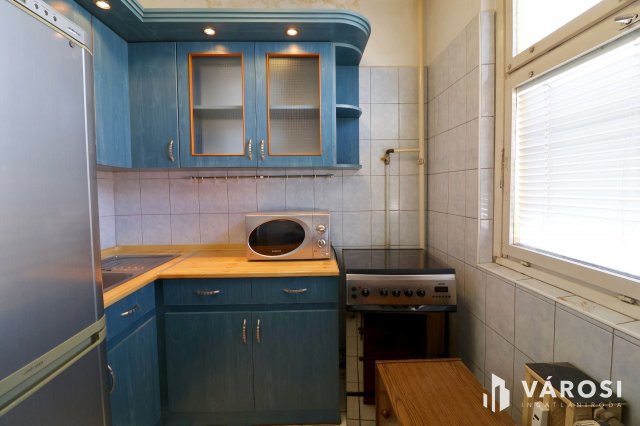Eladó panellakás, Hódmezővásárhelyen 34.9 M Ft, 2+1 szobás