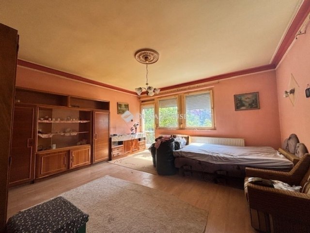 Eladó családi ház, Budapesten, XVI. kerületben 125 M Ft