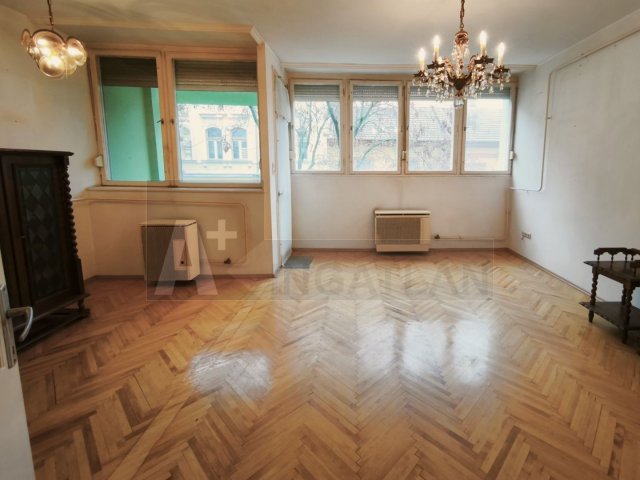 Eladó téglalakás, Szegeden 54.9 M Ft, 1+1 szobás