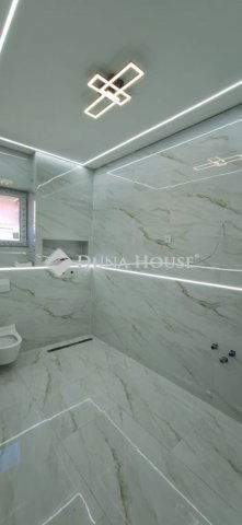 Eladó családi ház, Budakalászon 219 M Ft, 4 szobás