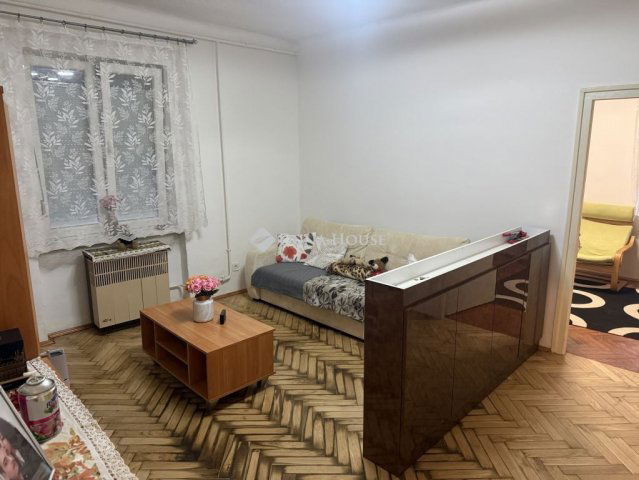 Eladó téglalakás, Pécsett, István utcában 23.2 M Ft, 2 szobás