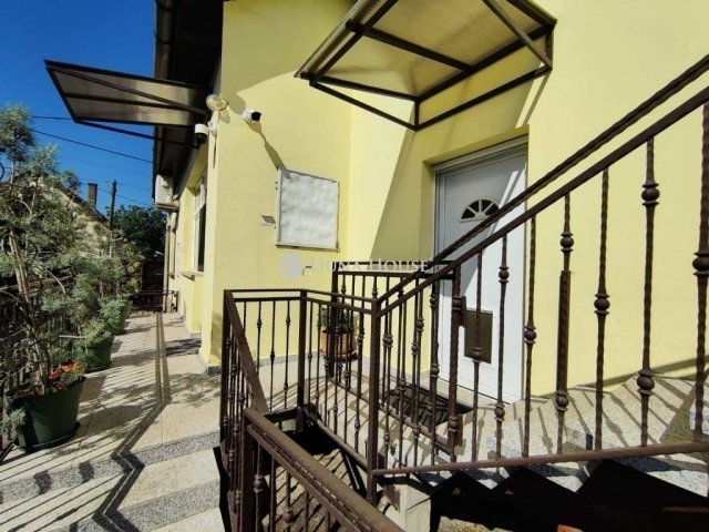 Eladó családi ház, Monoron 129 M Ft, 7 szobás