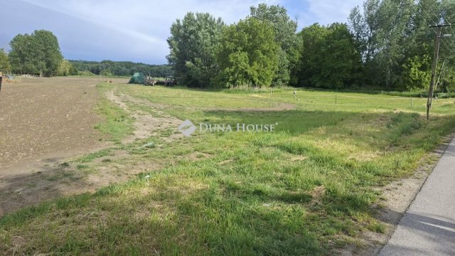 Eladó telek, Dunaszigeten 18.5 M Ft / költözzbe.hu