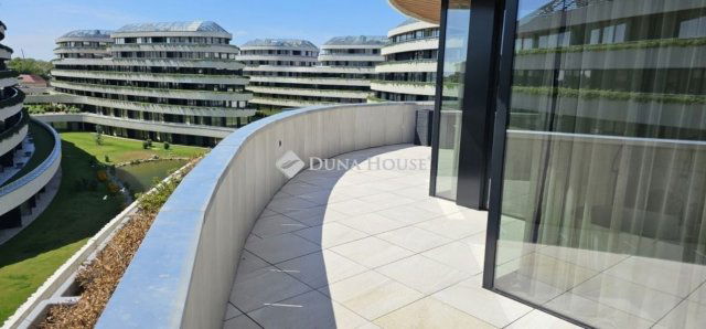 Eladó téglalakás, Szegeden 73 M Ft, 2 szobás