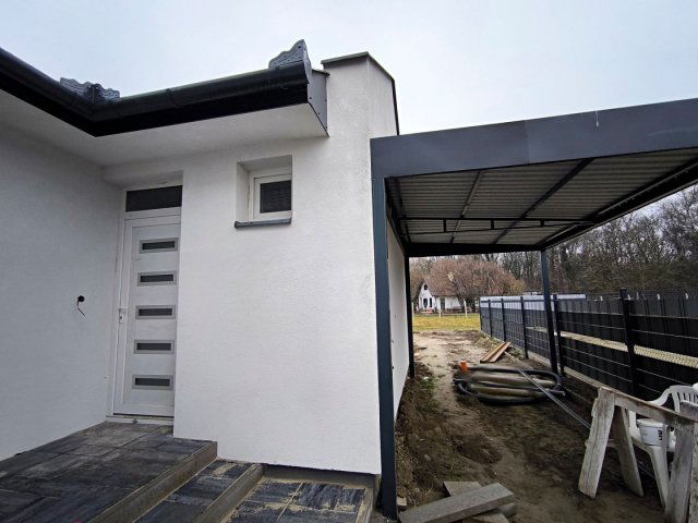 Eladó családi ház, Máriakálnokon 76 M Ft, 4 szobás