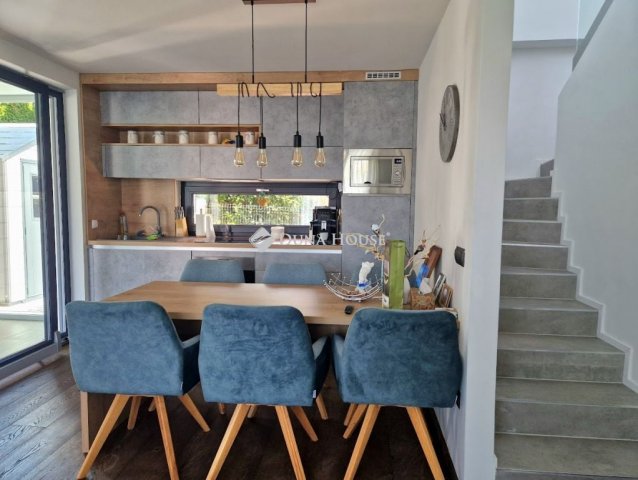 Eladó téglalakás, Vonyarcvashegyen 112 M Ft, 4 szobás