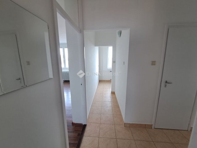 Eladó téglalakás, Vasváron 32 M Ft, 2 szobás