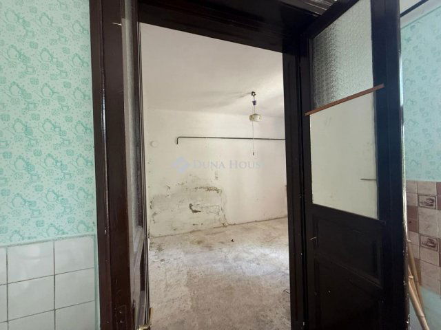Eladó családi ház, Budapesten, XX. kerületben 49.999 M Ft