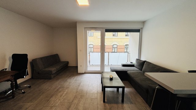 Eladó téglalakás, Budapesten, IX. kerületben, Márton utcában