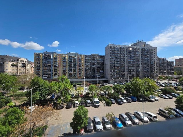 Eladó téglalakás, Budapesten, VIII. kerületben 80.6 M Ft