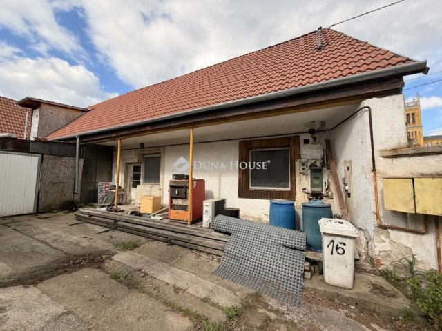 Eladó családi ház, Fóton 65 M Ft, 5 szobás