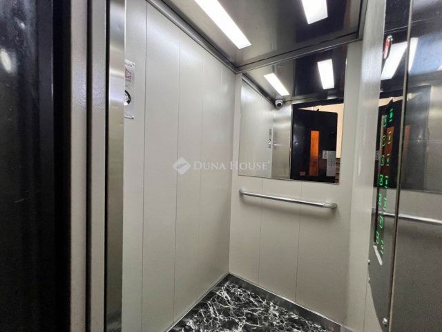 Eladó panellakás, Budapesten, XXI. kerületben 52.9 M Ft, 2 szobás