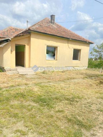 Eladó családi ház, Kunszentmártonban 9.9 M Ft, 3 szobás