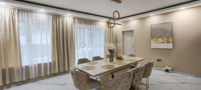 Eladó családi ház, Üllőn 105 M Ft, 4 szobás