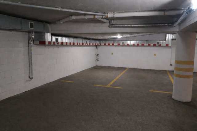 Eladó garázs, Debrecenben, Bajcsy-Zsilinszky utcában 10.9 M Ft