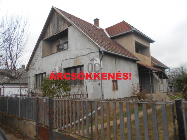Eladó családi ház, Tiszabezdéden 16.4 M Ft, 5 szobás