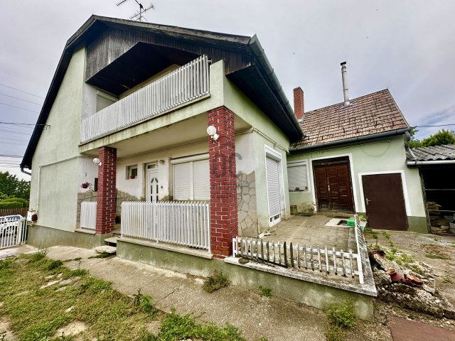 Eladó családi ház, Vasváron 59 M Ft, 8 szobás