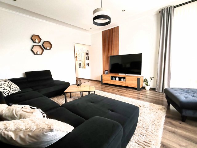 Eladó téglalakás, Bonyhádon 43.9 M Ft, 1+2 szobás