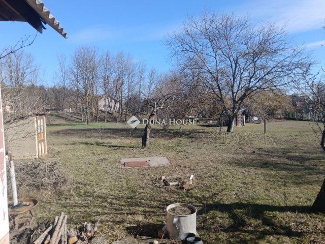 Eladó családi ház, Cegléden 28.9 M Ft, 1 szobás