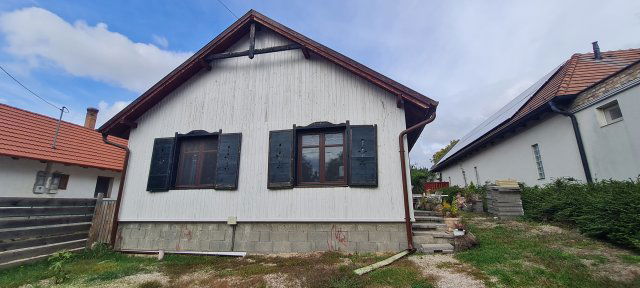 Eladó családi ház, Gyúrón 88 M Ft, 5 szobás