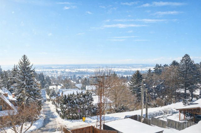 Eladó családi ház, Leányfaluban 169.9 M Ft, 4+1 szobás