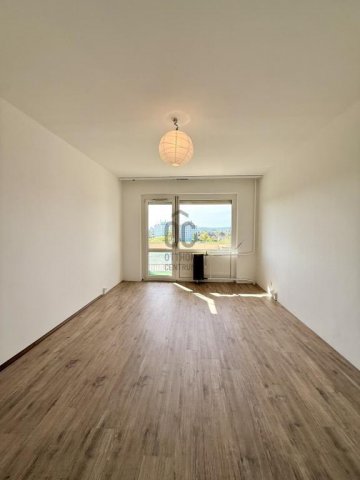 Eladó panellakás, Budapesten, XV. kerületben 74.9 M Ft, 3 szobás