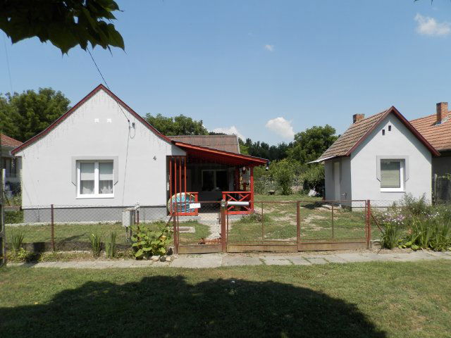 Eladó családi ház, Somogybabodon 28.5 M Ft, 2 szobás