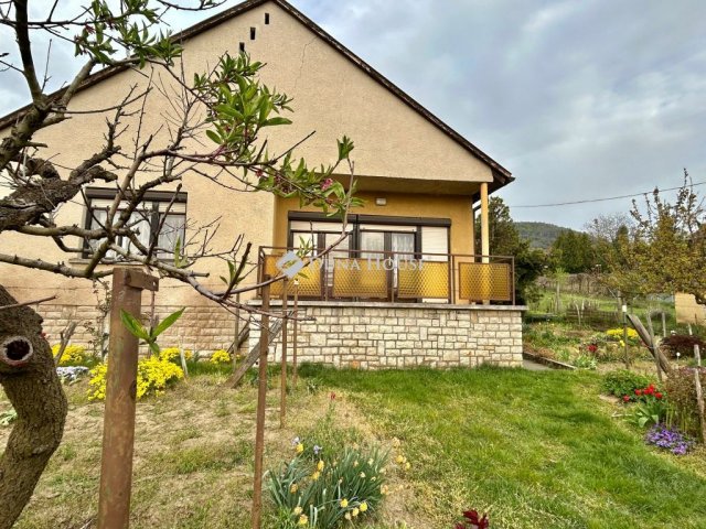 Eladó családi ház, Badacsonytördemicen 64.9 M Ft, 2 szobás