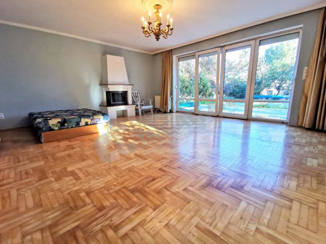 Eladó családi ház, II. kerületben, Dutka Ákos utcában