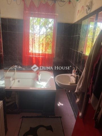 Eladó családi ház, Budapesten, XVIII. kerületben 169 M Ft